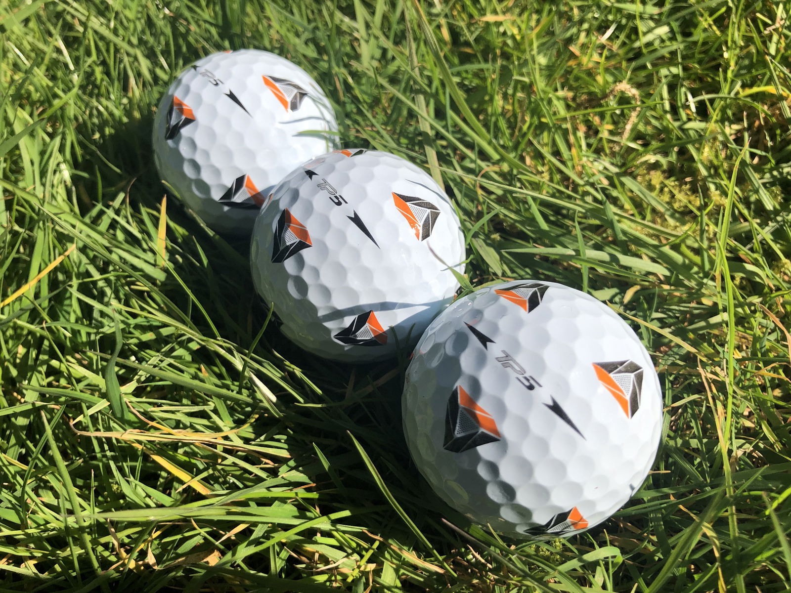 TaylorMade TP5 pix Golf Ball Review
